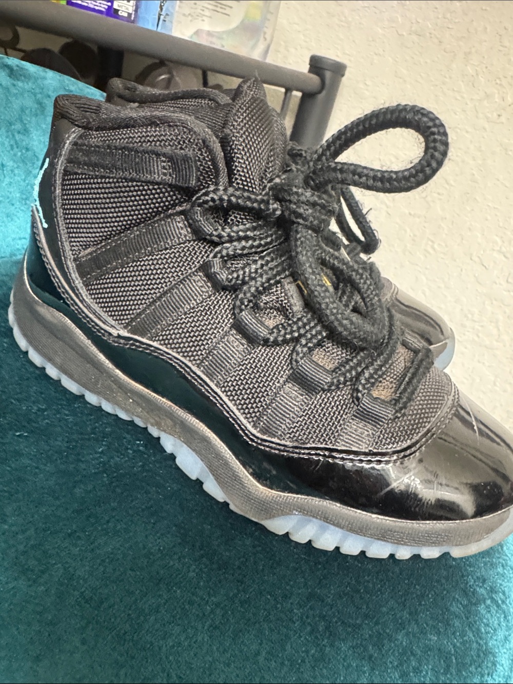 Jordan Black & Teal Low-Top Men's Sneakers